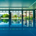 Apartment A&b *